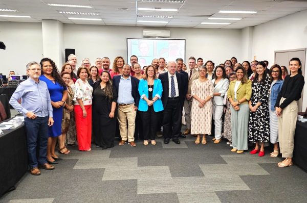 Diretor do Sindsaúde enfatiza necessidade de carreira única para servidores da saúde durante reunião em Brasília